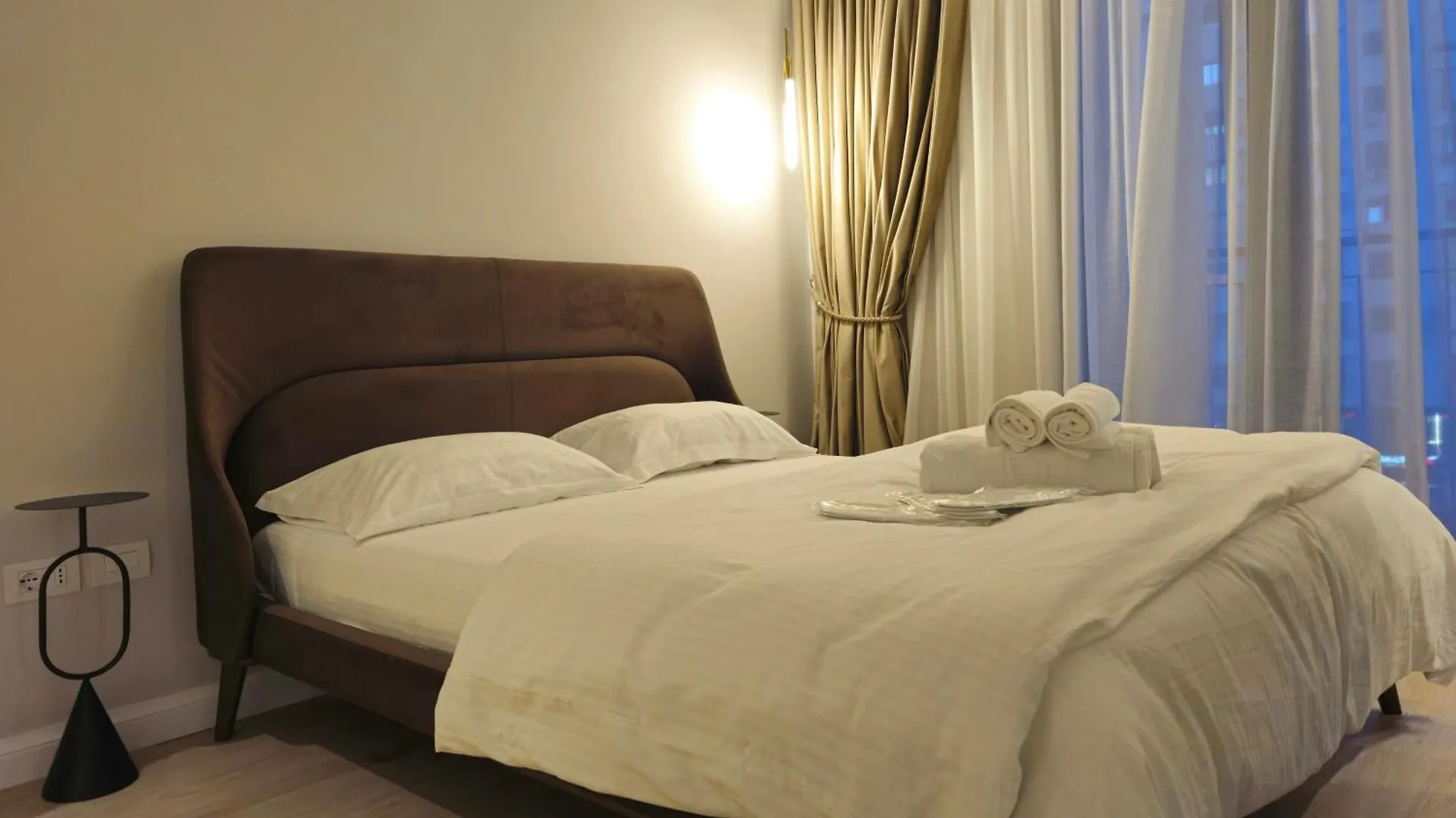 Center Apartment Easy_Luxury تيرانا